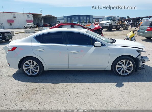 19UDE2F3XHA016598 2017 ACURA ILX White 360 interior view