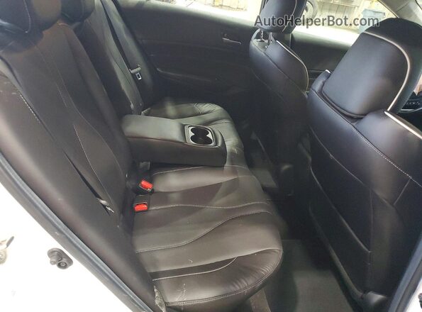 19UDE2F78KA014925 2019 ACURA ILX White Widok tylnych siedzeń