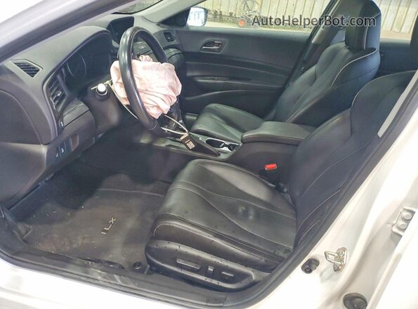 19UDE2F78KA014925 2019 ACURA ILX White Widok wnętrza z przodu