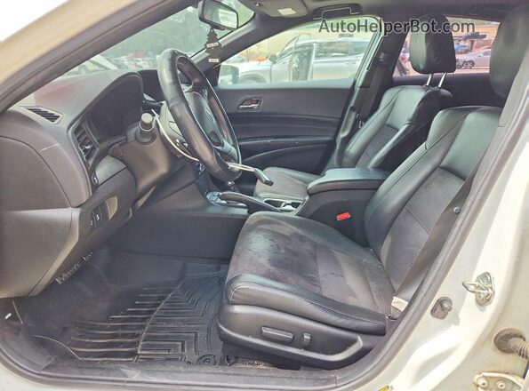 19UDE2F8XGA013792 2016 ACURA ILX White Вид салону спереду