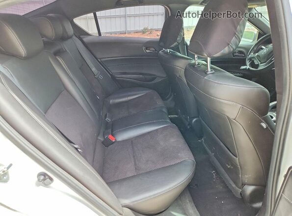 19UDE2F8XGA013792 2016 ACURA ILX White Вид задніх сидінь