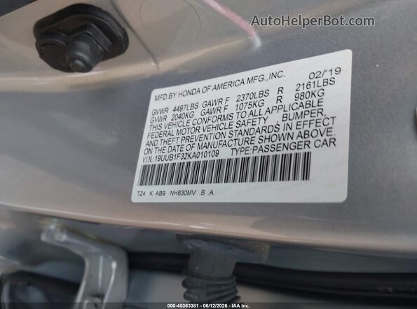 19UUB1F32KA010109 2019 ACURA TLX Silver Engine compartment view