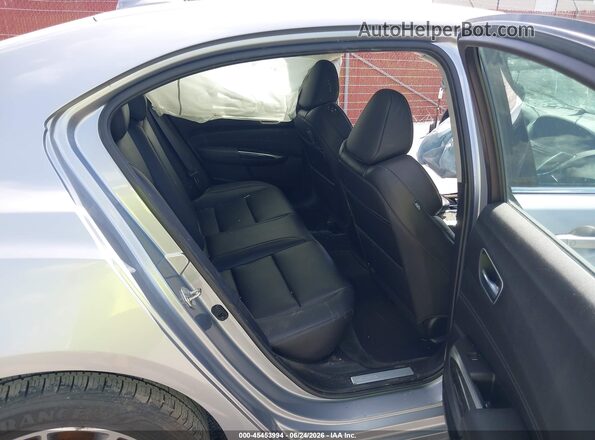 19UUB1F34KA000052 2019 ACURA TLX Silver Vista de la etiqueta del VIN