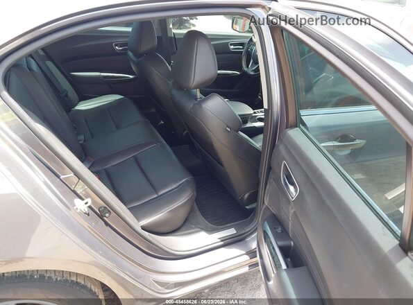 19UUB1F57JA002930 2018 ACURA TLX Gray Vista de la etiqueta del VIN