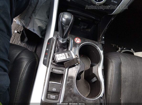 19UUB1F59LA006321 2020 ACURA TLX Silver Dashboard view