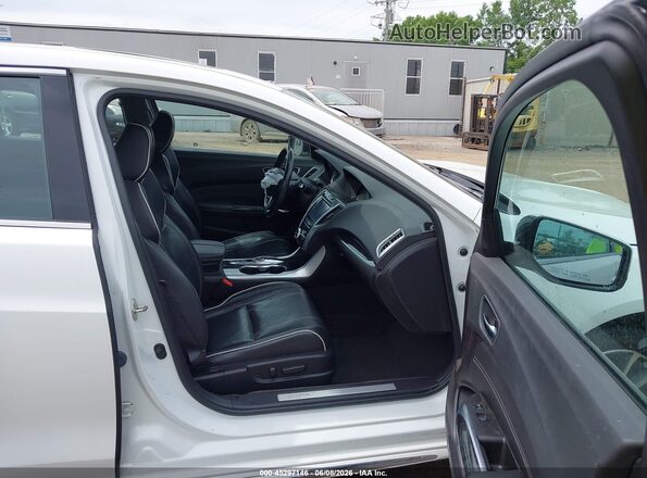 19UUB2F55JA000079 2018 ACURA TLX White Front interior view