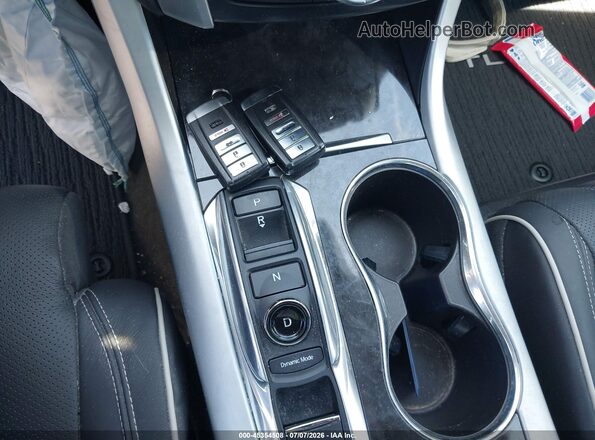 19UUB2F57JA009172 2018 ACURA TLX White Dashboard view