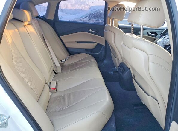 19UUB5F4XMA012841 2021 ACURA TLX White Vista de los asientos traseros