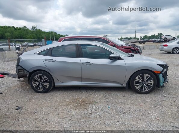 19XFC1F39HE011865 2017 HONDA CIVIC Silver 360 interior view