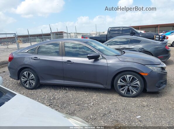 19XFC1F7XHE021873 2017 HONDA CIVIC Gray Rear interior view