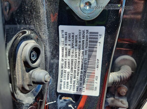 19XFC2E58JE018711 2018 HONDA CIVIC Черный 