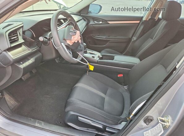19XFC2F50HE027931 2017 HONDA CIVIC Серебряный Вид салона спереди