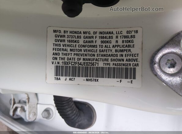 19XFC2F54JE025671 2018 HONDA CIVIC White Вид підкапотного простору
