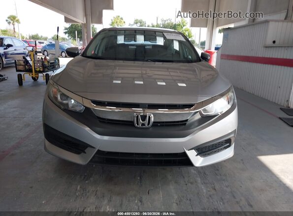 19XFC2F57JE004913 2018 HONDA CIVIC Silver Rear interior view