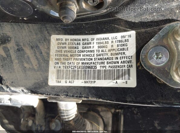 19XFC2F5XGE096835 2016 HONDA CIVIC Black Engine compartment view