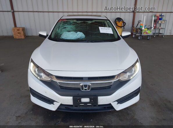 19XFC2F71GE246753 2016 HONDA CIVIC White ხელსაწყოთა პანელის ხედი