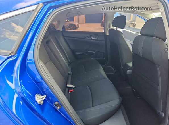 19XFC2F72HE015846 2017 HONDA CIVIC Blue Widok tylnych siedzeń