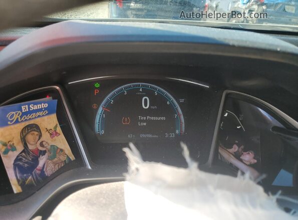 19XFC2F72JE032104 2018 HONDA CIVIC White Instrument cluster view