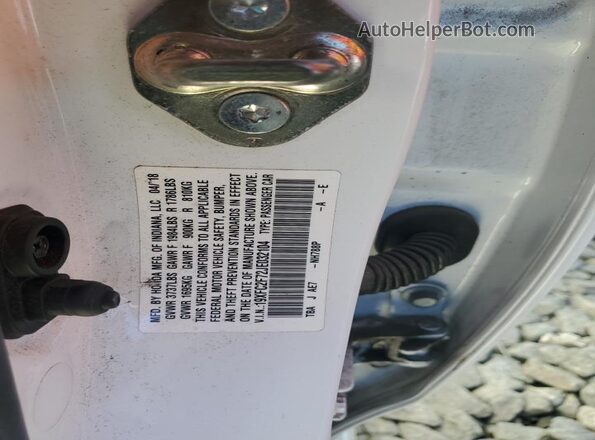 19XFC2F72JE032104 2018 HONDA CIVIC White Engine compartment view