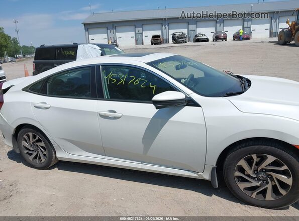 19XFC2F74GE021677 2016 HONDA CIVIC White Вид задньої частини салону