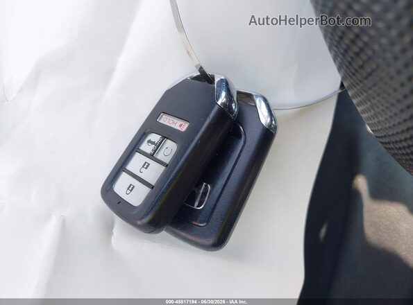 19XFC2F74JE207906 2018 HONDA CIVIC White Widok deski rozdzielczej
