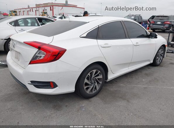 19XFC2F76JE207163 2018 HONDA CIVIC Белый Задняя правая четверть
