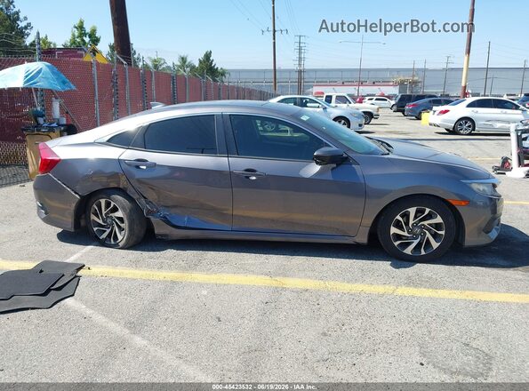 19XFC2F77HE024705 2017 HONDA CIVIC Brown Rear interior view