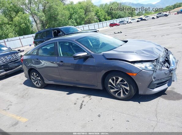 19XFC2F77JE004069 2018 HONDA CIVIC Gray Սալոնի հետևի տեսք