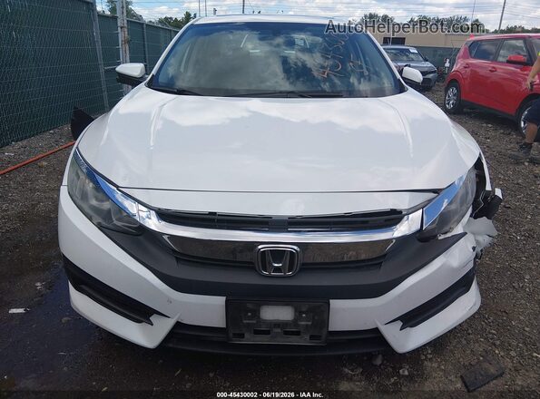 19XFC2F78JE003559 2018 HONDA CIVIC White Instrument cluster view