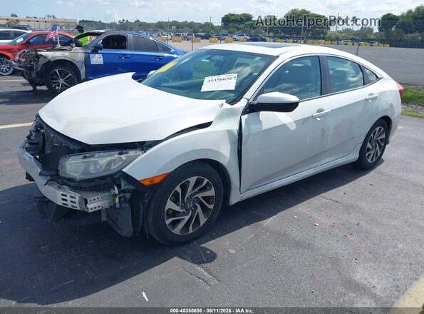19XFC2F78JE015033 2018 HONDA CIVIC Белый Передняя левая четверть