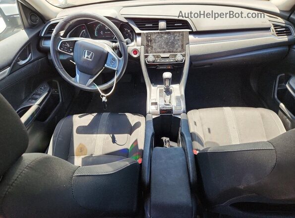 19XFC2F7XHE226180 2017 HONDA CIVIC Белый Вид панели приборов