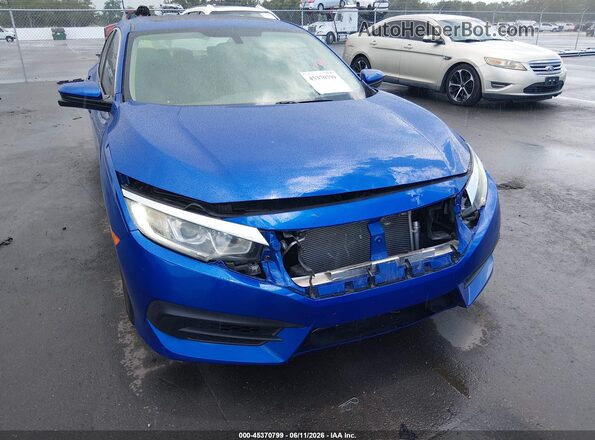 19XFC2F7XJE002140 2018 HONDA CIVIC Blue Widok z przodu
