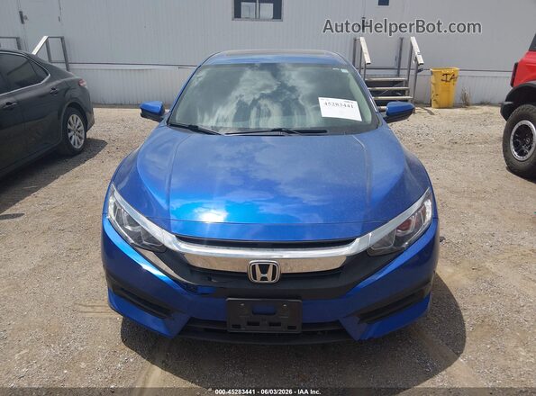 19XFC2F7XJE014823 2018 HONDA CIVIC Blue Widok zestawu wskaźników