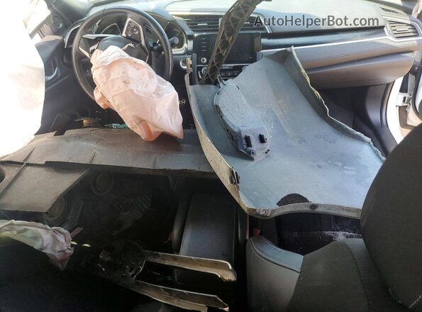 19XFC2F83LE211215 2020 HONDA CIVIC Белый Вид панели приборов