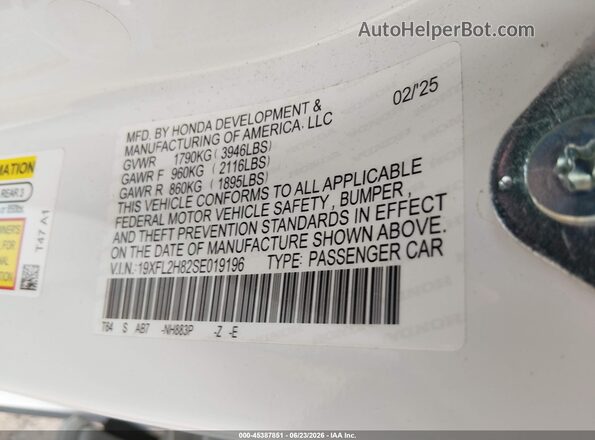 19XFL2H82SE019196 2025 HONDA CIVIC White Vista del compartimento del motor