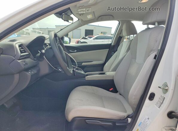 19XZE4F58LE010077 2020 HONDA INSIGHT White Front interior view
