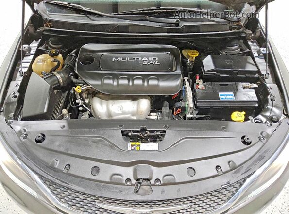 1C3CCCAB0HN507375 2017 CHRYSLER 200 Gray Вид задньої частини салону