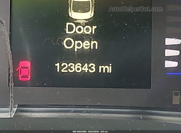 1C3CCCAB1GN175980 2016 CHRYSLER 200 Black 