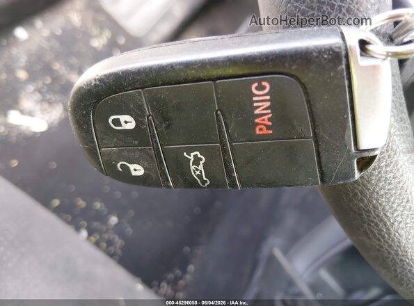 1C3CCCAB2GN150764 2016 CHRYSLER 200 Silver Vista del salpicadero