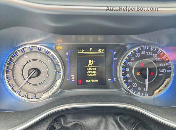 1C3CCCAB3GN159439 2016 CHRYSLER 200 Silver Vista del cuadro de instrumentos