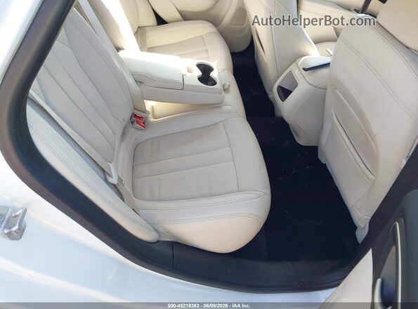 1C3CCCAB3HN502915 2017 CHRYSLER 200 White Widok naklejki z numerem VIN