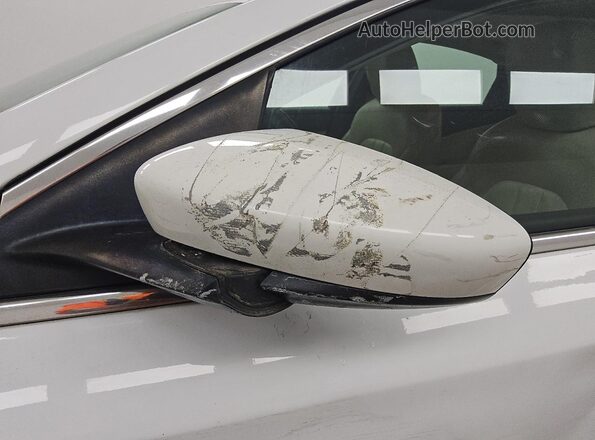 1C3CCCAB4HN511056 2017 CHRYSLER 200 White 