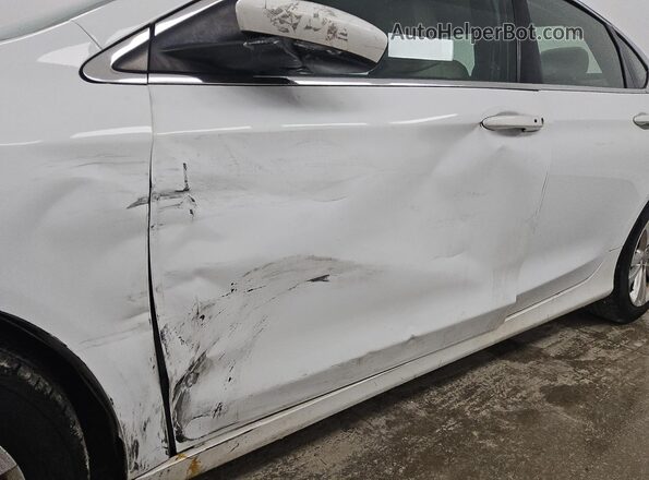 1C3CCCAB4HN511056 2017 CHRYSLER 200 White 
