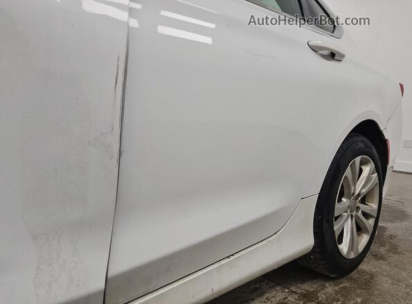 1C3CCCAB4HN511056 2017 CHRYSLER 200 White 