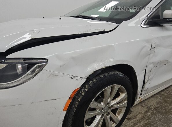 1C3CCCAB4HN511056 2017 CHRYSLER 200 White 