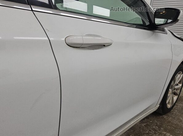 1C3CCCAB4HN511056 2017 CHRYSLER 200 White 