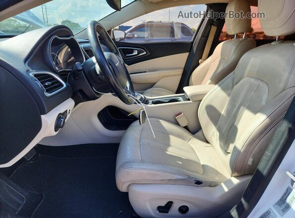 1C3CCCAB7HN505123 2017 CHRYSLER 200 White Widok wnętrza z przodu