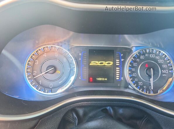 1C3CCCABXGN151726 2016 CHRYSLER 200 Gray Vista del cuadro de instrumentos
