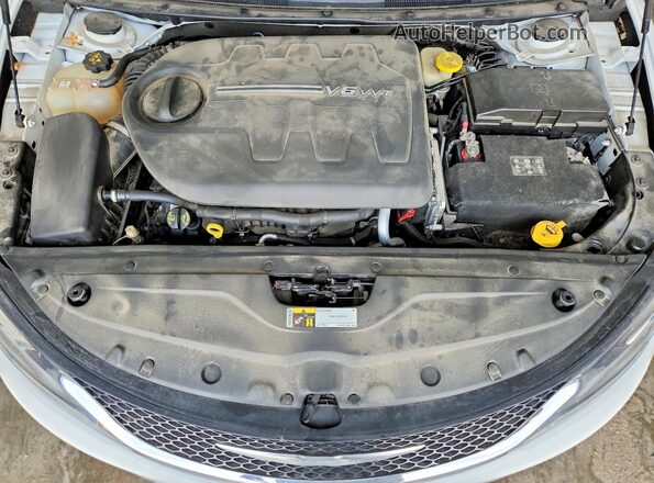 1C3CCCAG7HN509944 2017 CHRYSLER 200 White უკანა სალონის ხედი