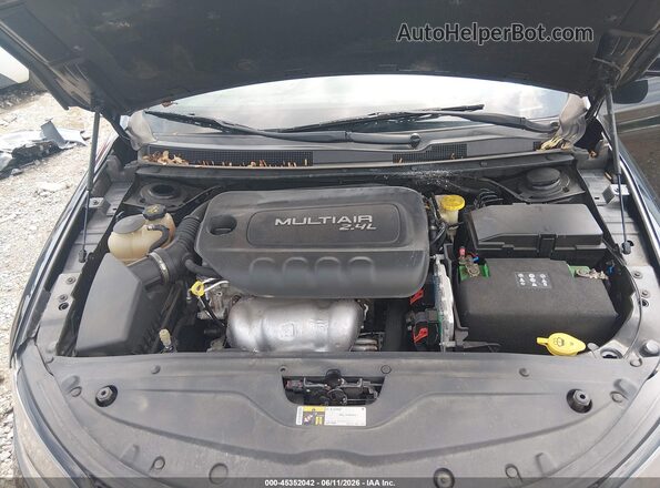 1C3CCCBB1GN161639 2016 CHRYSLER 200 Черный Вид сзади